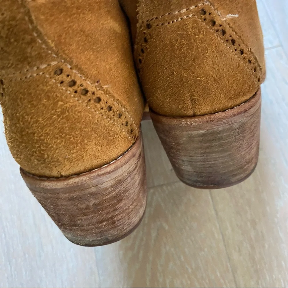 Madewell The Grayson Brogue suede Chelsea Boots tan brown size 7 - Picture 5 of 12